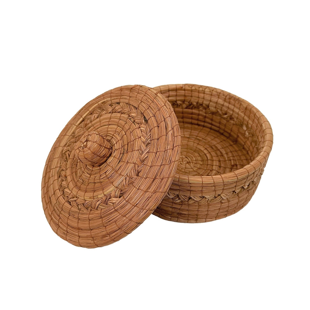 Pine needle tortilla holder