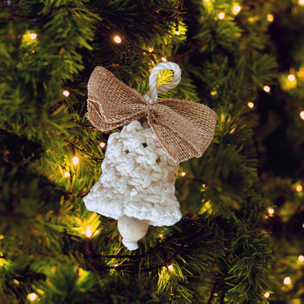 Adorno Navideño de Macramé - Campana